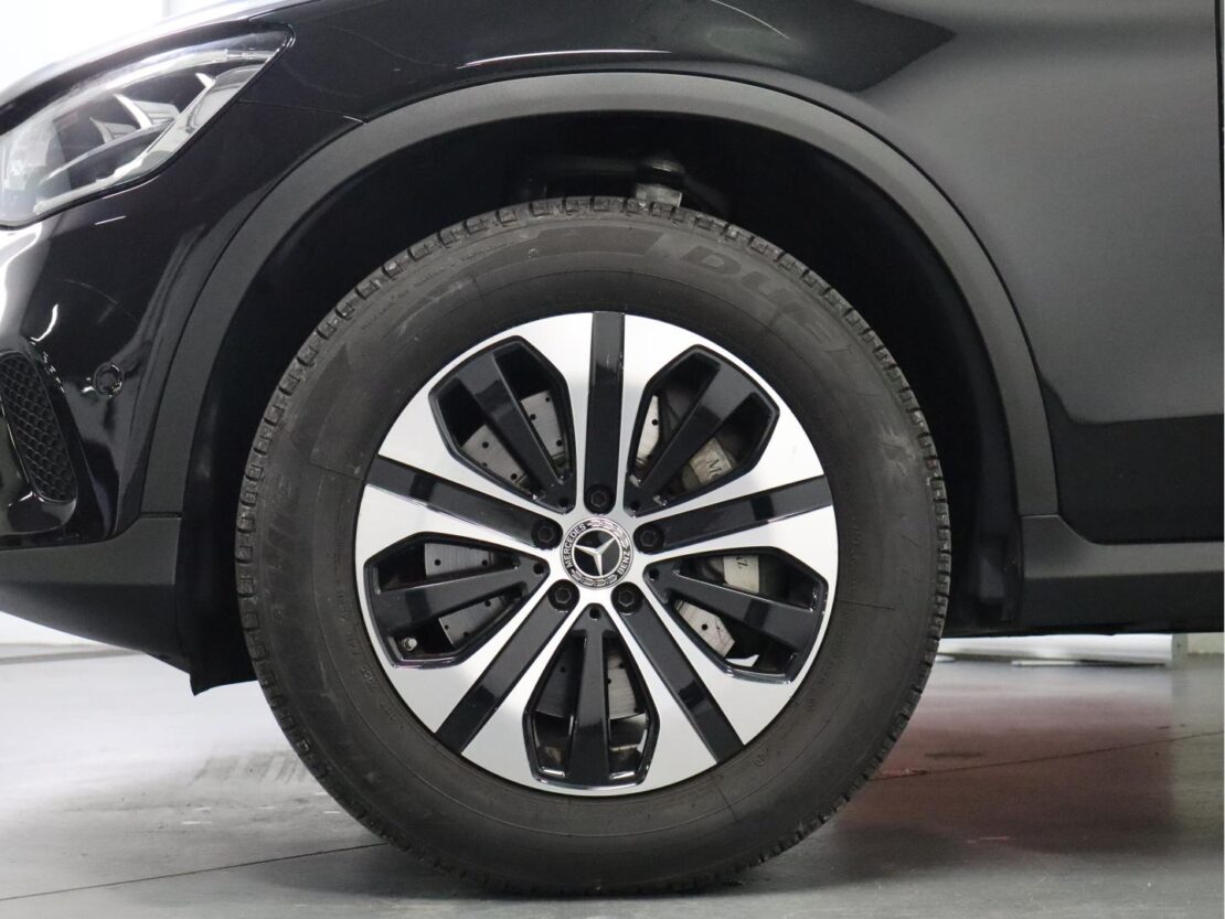 Mercedes Benz GLC SUV 300 e 4MATIC Business 27