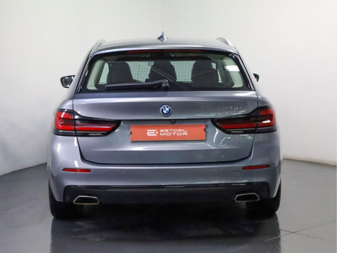 BMW Serie 5 530e Auto Line Luxury 4