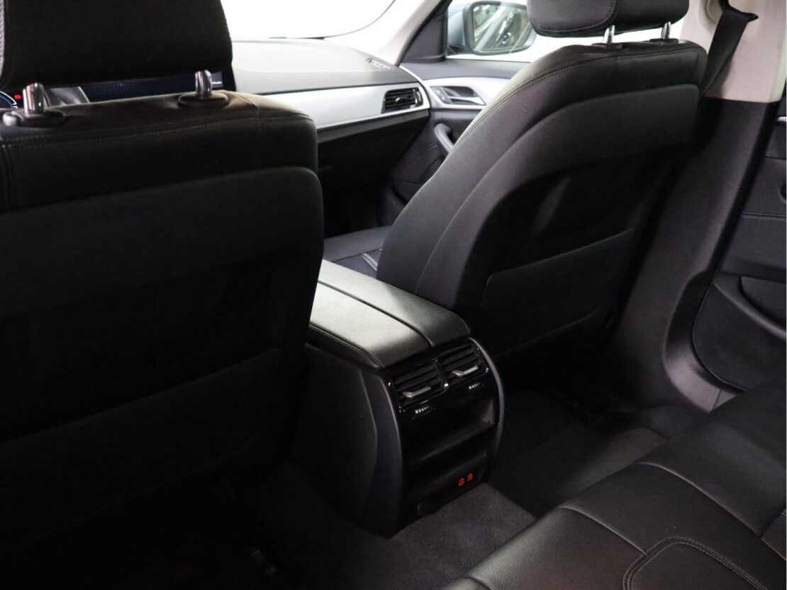 BMW Serie 5 530e Auto Line Luxury 23