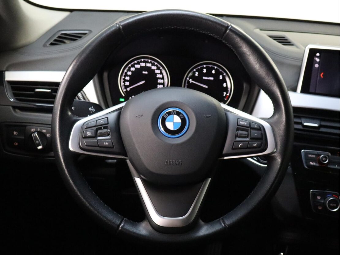 BMW X2 xDrive25e Business X 9