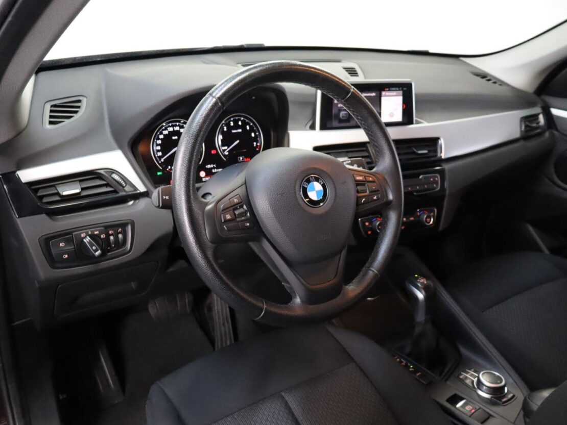BMW X1 xDrive25e Business Advantage 8