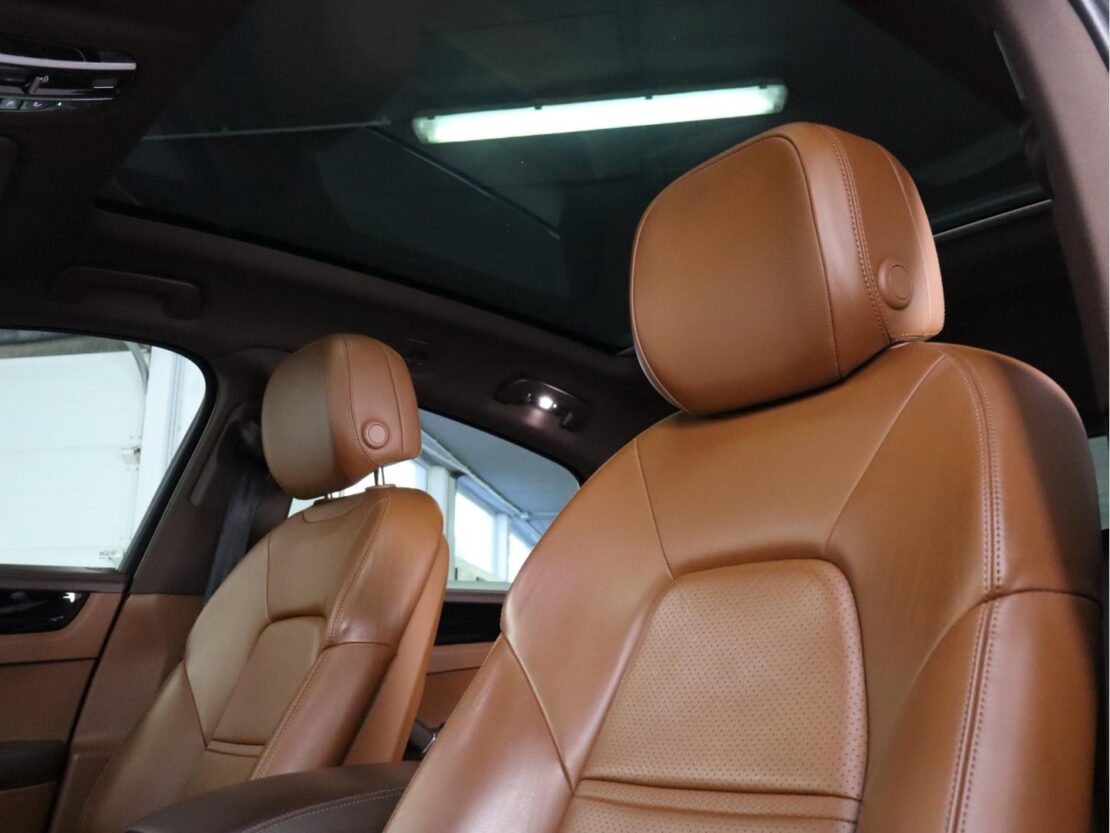 Porsche Cayenne Coupé E-Hybrid 22