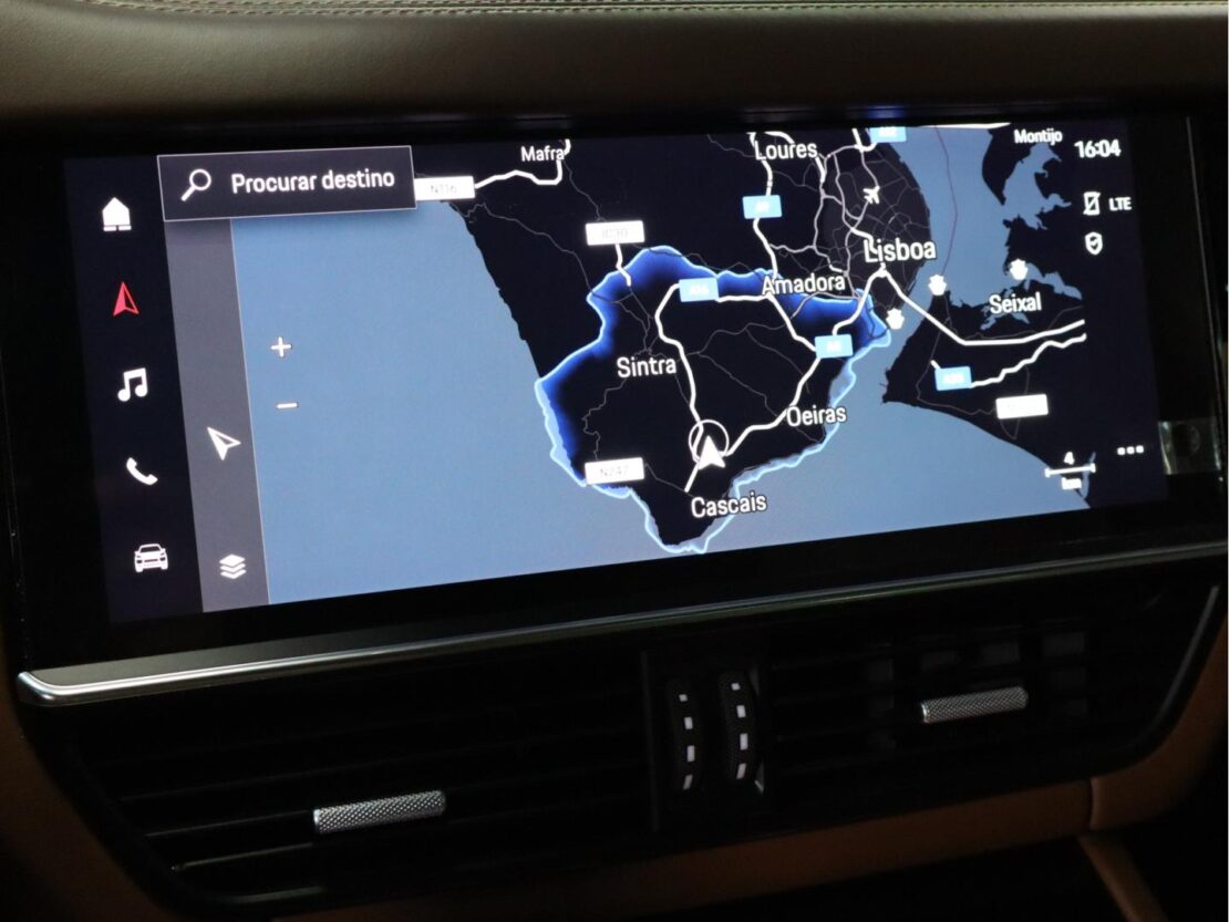 Porsche Cayenne Coupé E-Hybrid 13