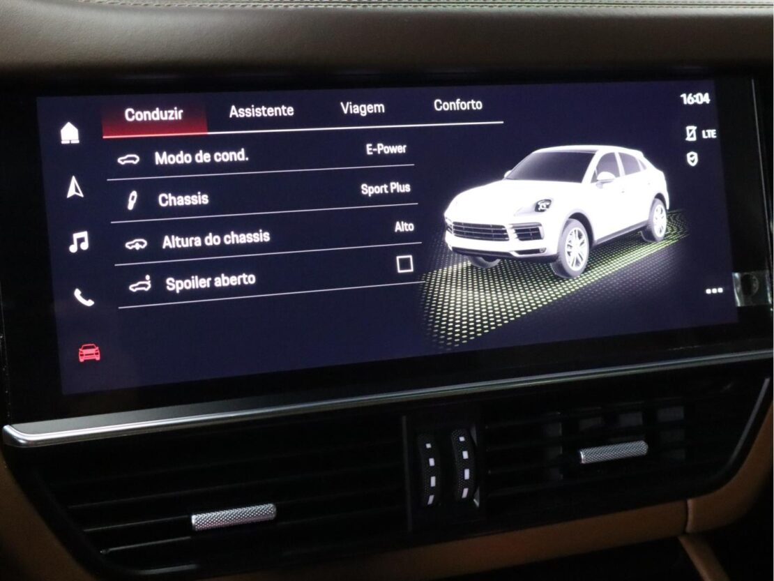 Porsche Cayenne Coupé E-Hybrid 14