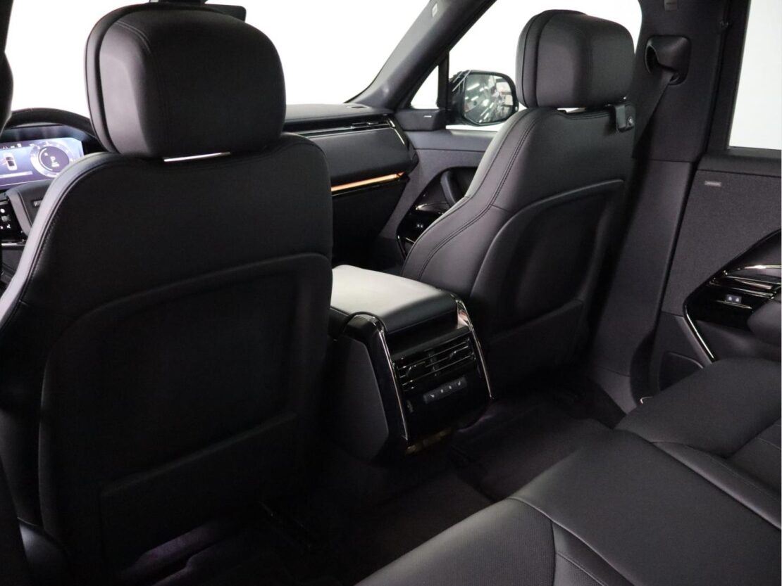 Land Rover Range Rover Sport 3.0 P440e Dynamic SE 14