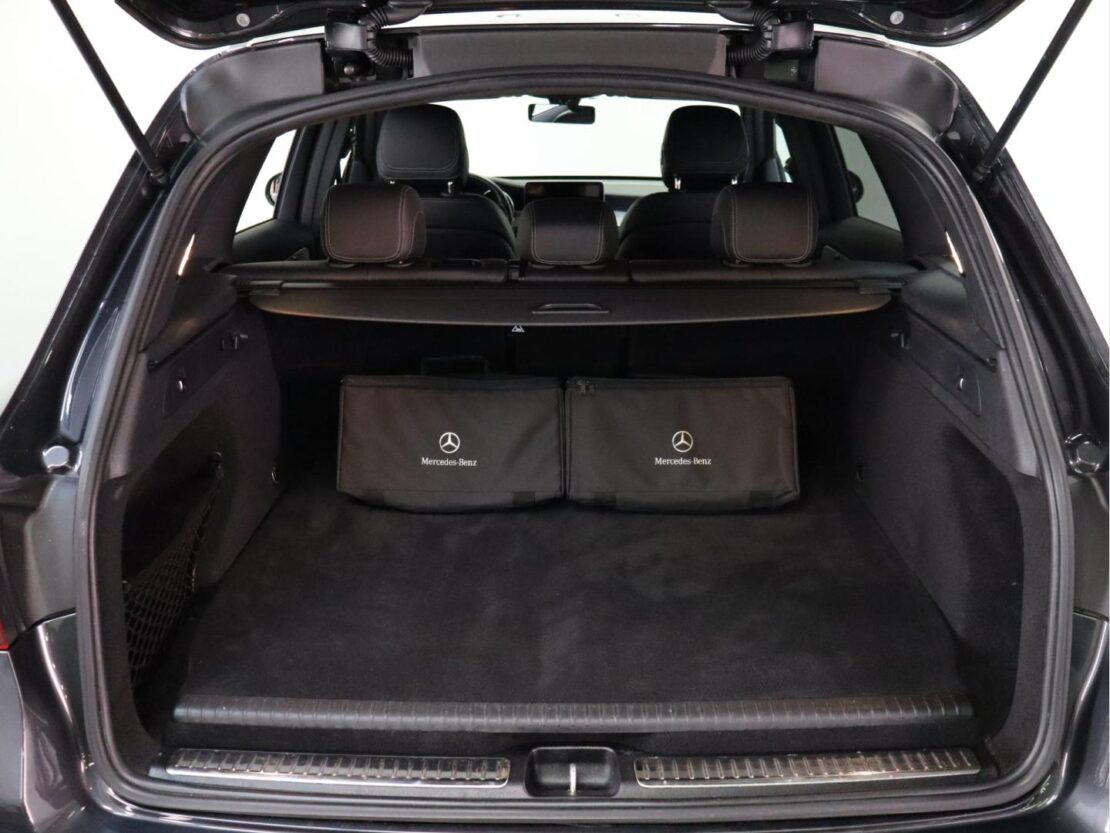 Mercedes Benz GLC SUV 300 e 4Matic 21