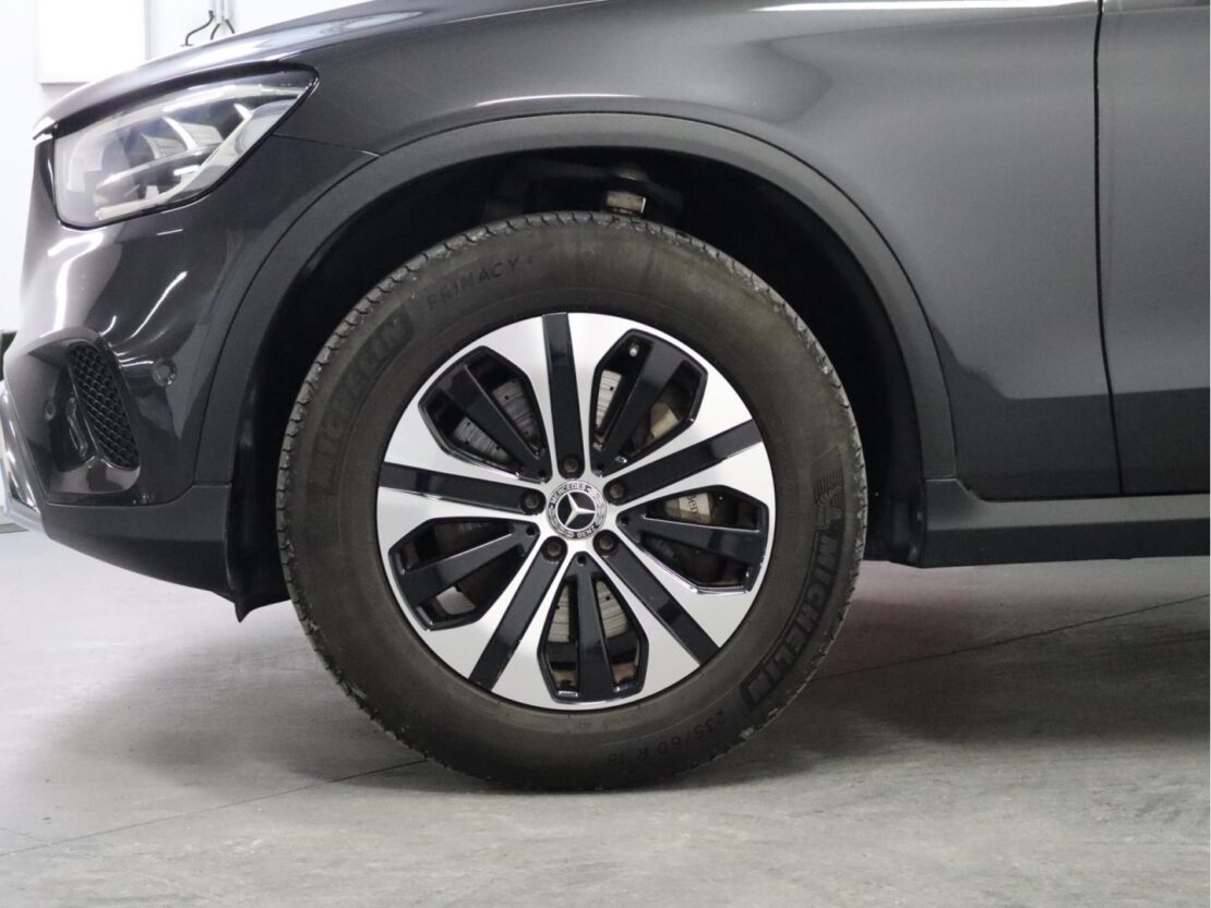 Mercedes Benz GLC SUV 300 e 4Matic 22
