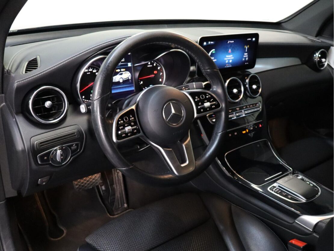 Mercedes Benz GLC SUV 300 e 4Matic 5