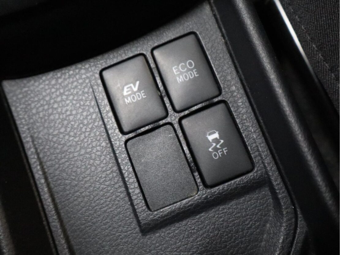 Toyota Yaris 1.5 HSD Comfort 16