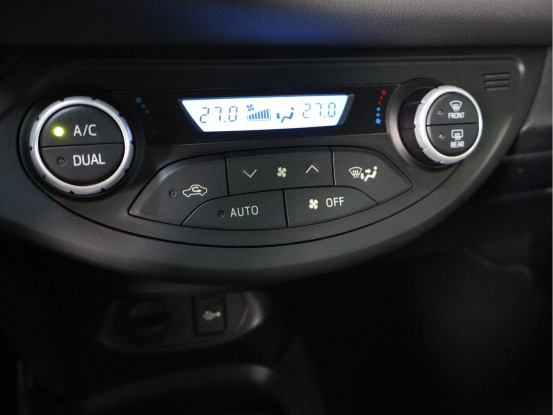 Toyota Yaris 1.5 HSD Comfort 13