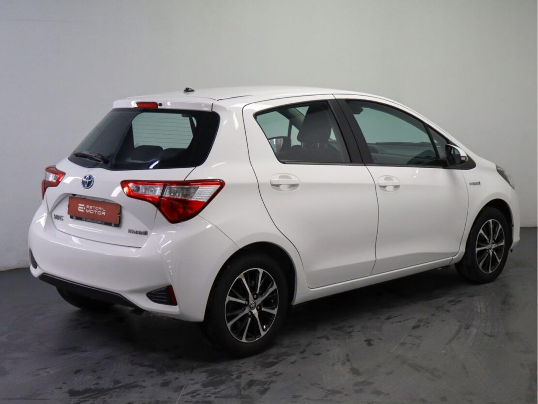 Toyota Yaris 1.5 HSD Comfort 3