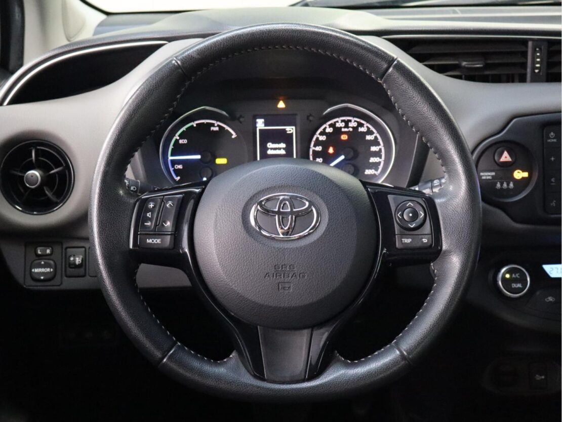 Toyota Yaris 1.5 HSD Comfort 9
