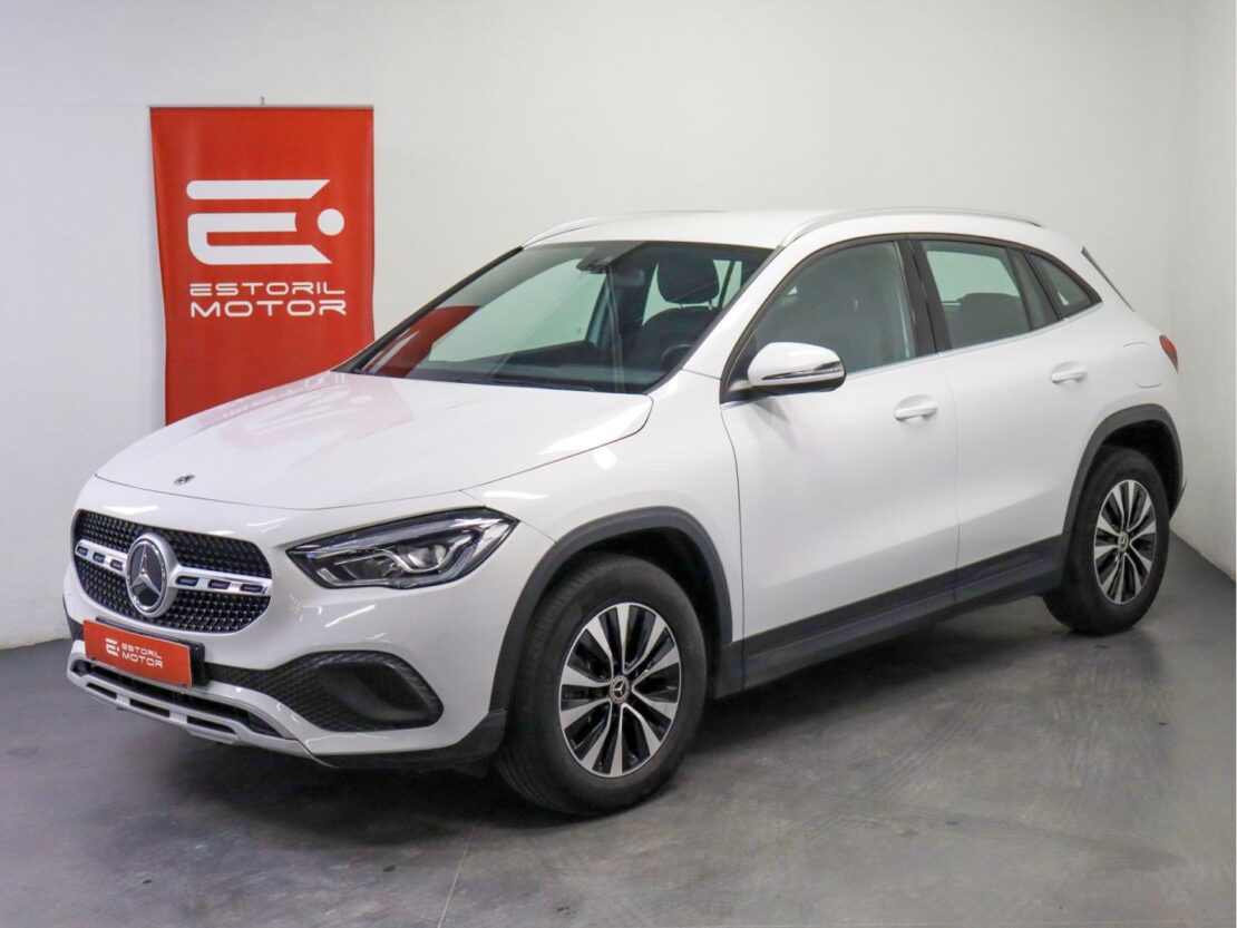 Mercedes Benz GLA 250 e Style 1