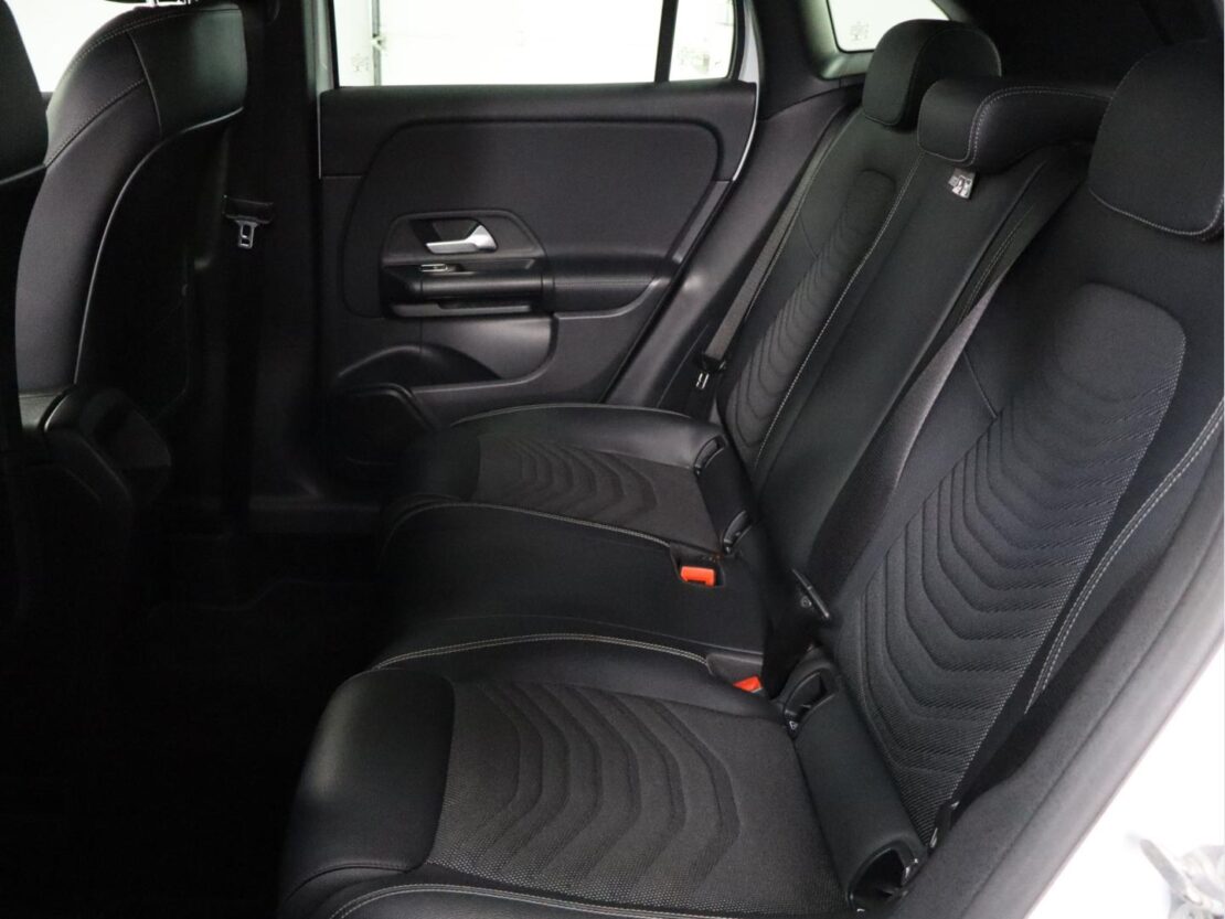 Mercedes Benz GLA 250 e Style 7