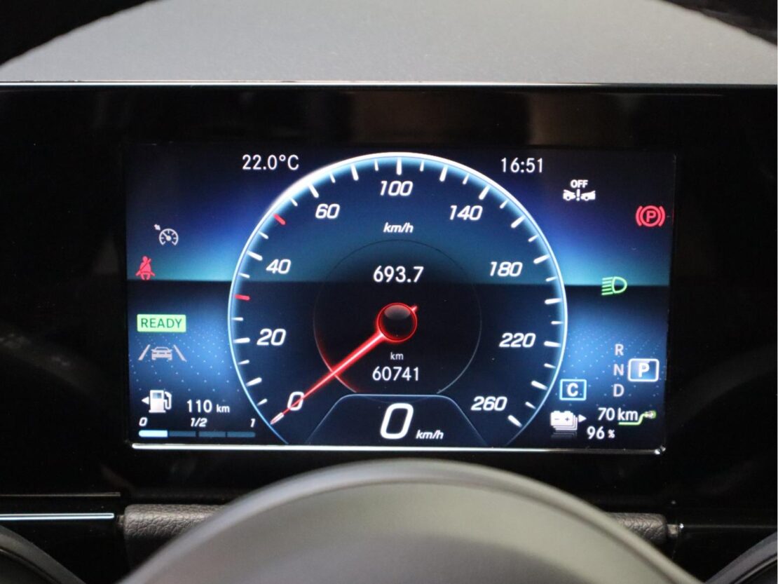 Mercedes Benz GLA 250 e Style 10