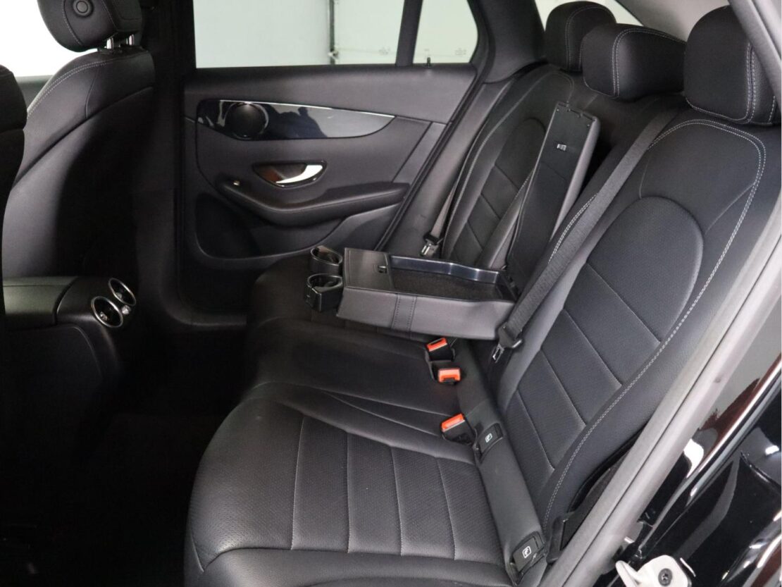 Mercedes Benz GLC SUV 300 e 4MATIC 7