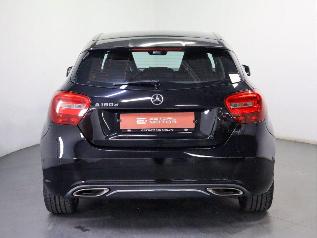 Mercedes Benz Classe A 1.5 180 d Style 4