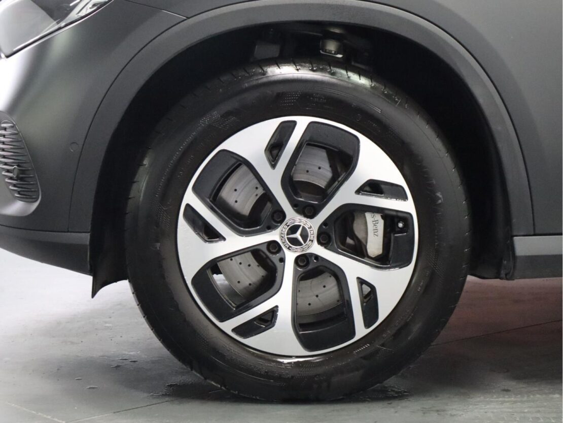 Mercedes Benz GLC 300 de 4MATIC 36