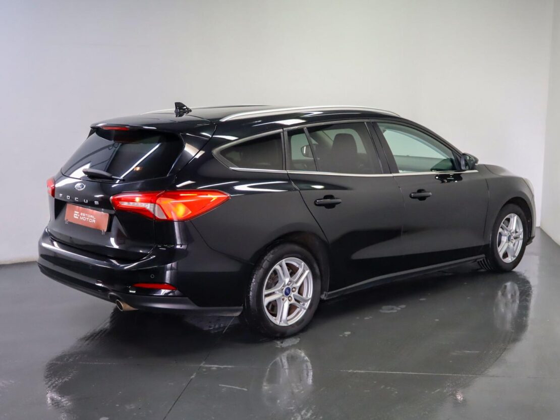 Ford Focus 1.5 TDCI EcoBlue TITANIUM 3