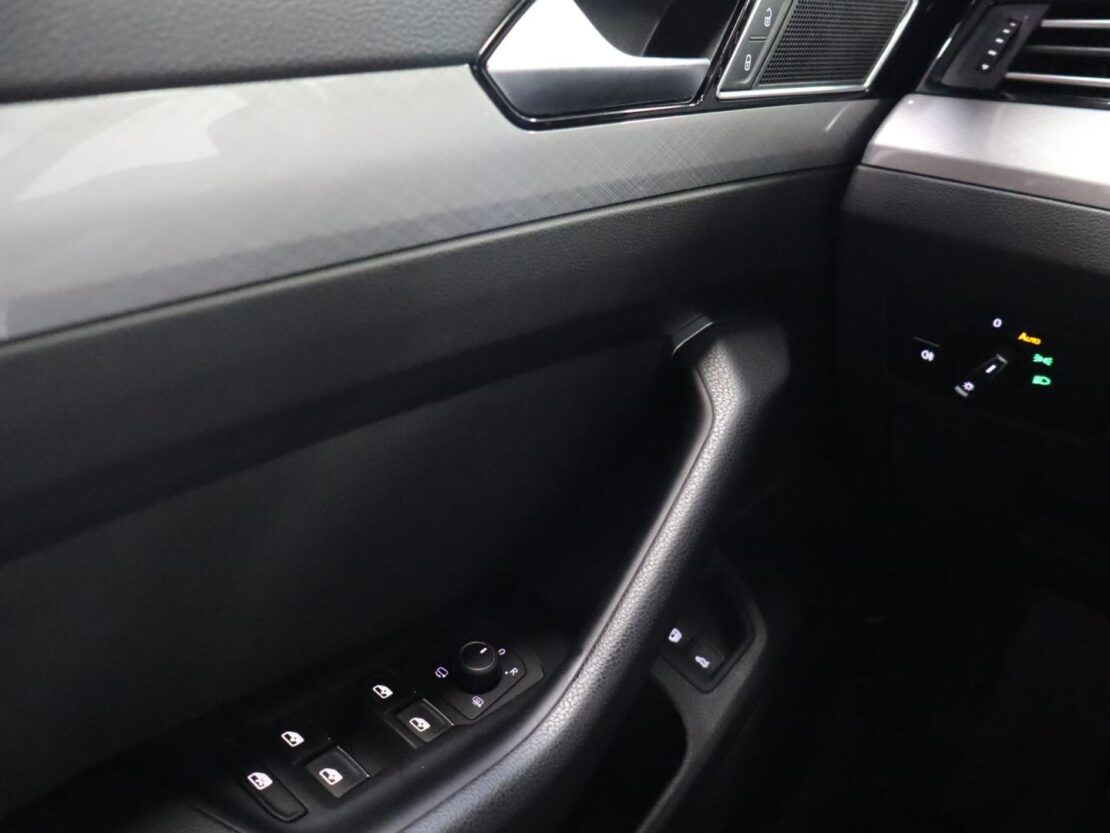 Volkswagen Passat Variant 1.4 TSI GTE Plug-in 14