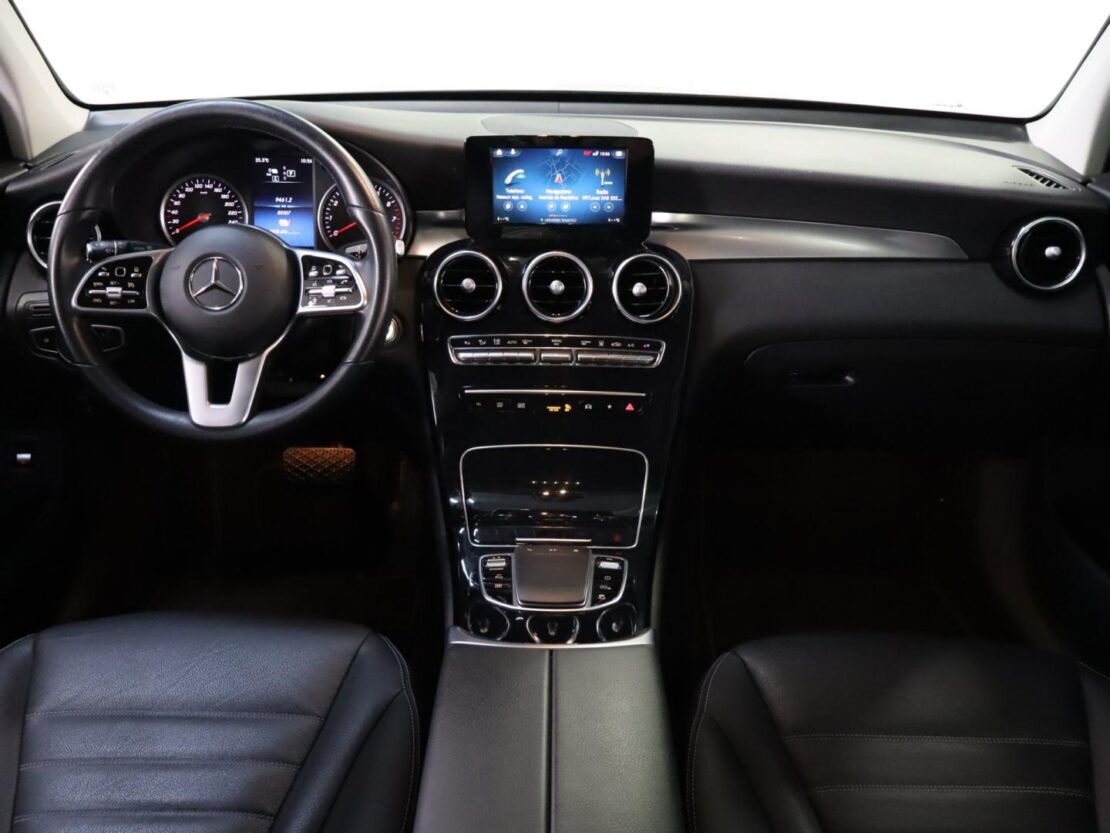 Mercedes Benz GLC SUV 300 e 4MATIC 9
