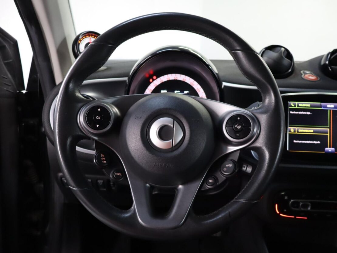 Smart Fortwo EQ passion 9