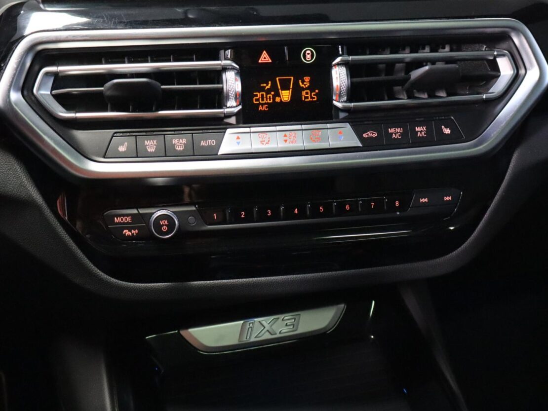 BMW iX3 M Sport Impressive 22