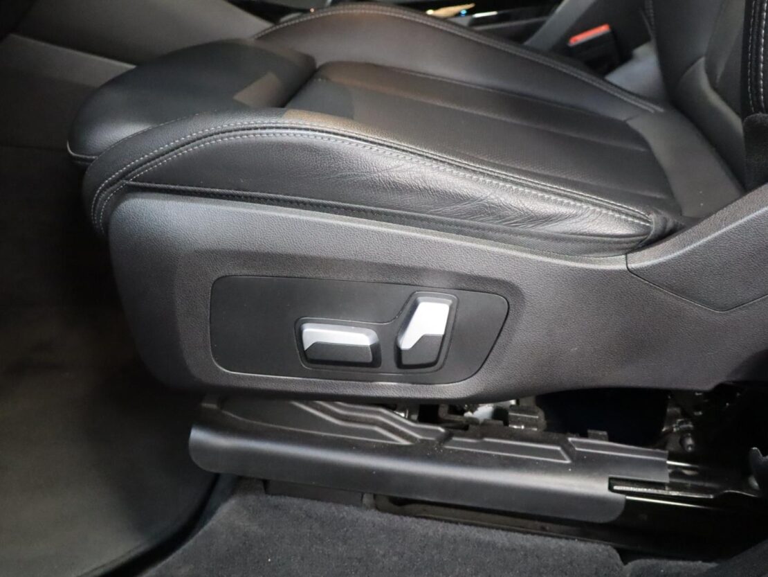BMW iX3 M Sport Impressive 9