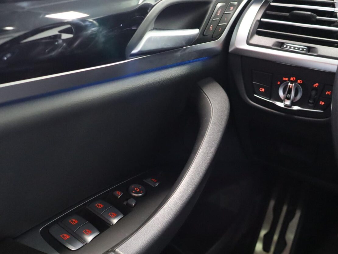 BMW iX3 M Sport Impressive 14