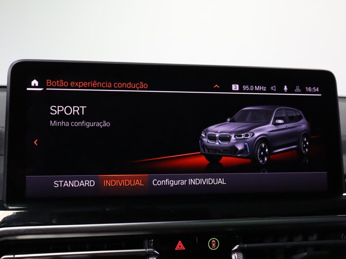 BMW iX3 M Sport Impressive 19