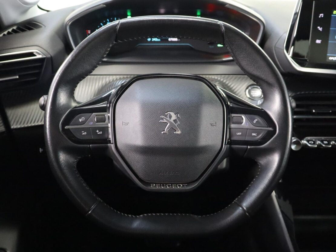 Peugeot 208 Active Versão Eléctrica 11