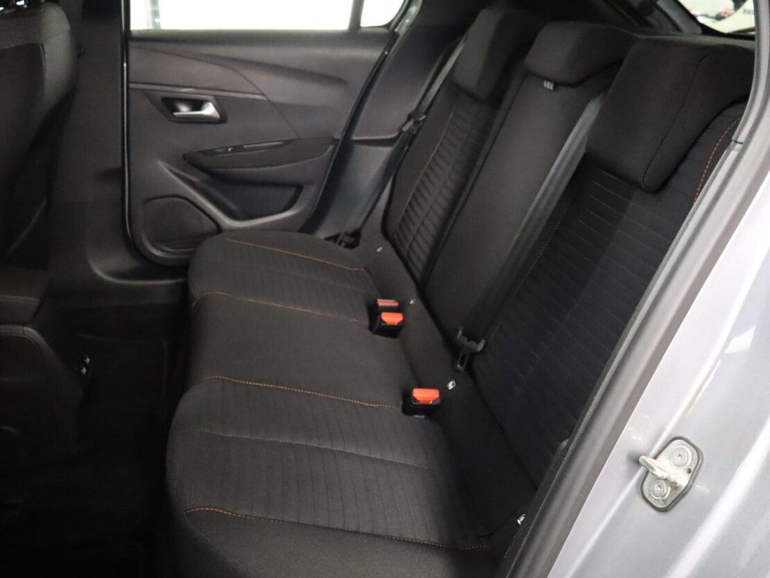 Peugeot 208 Active Versão Eléctrica 9