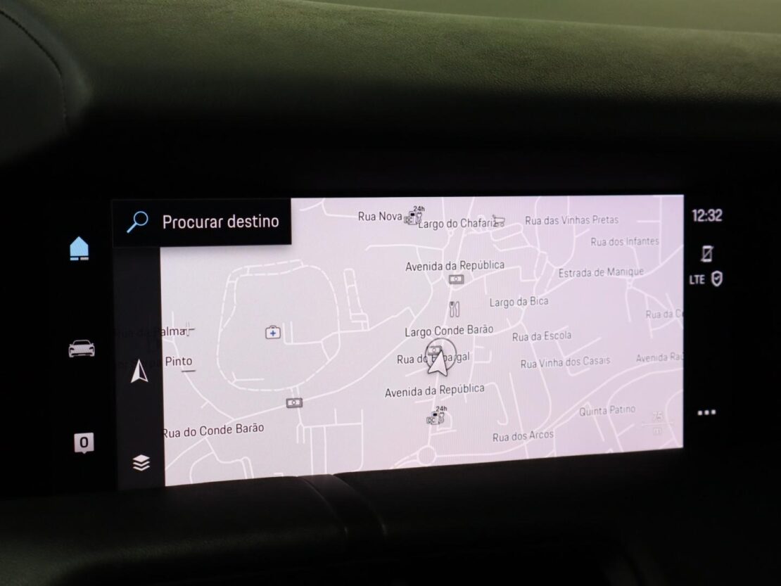 Porsche Taycan Standard 18