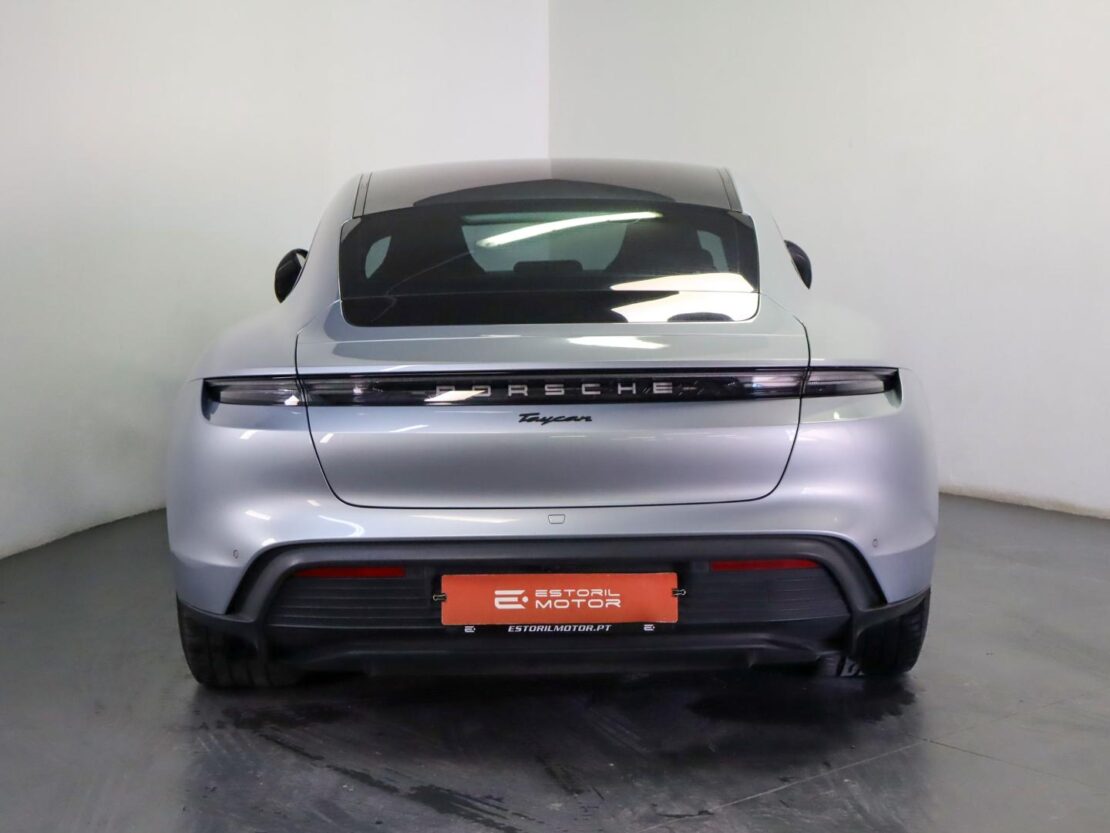 Porsche Taycan Standard 4