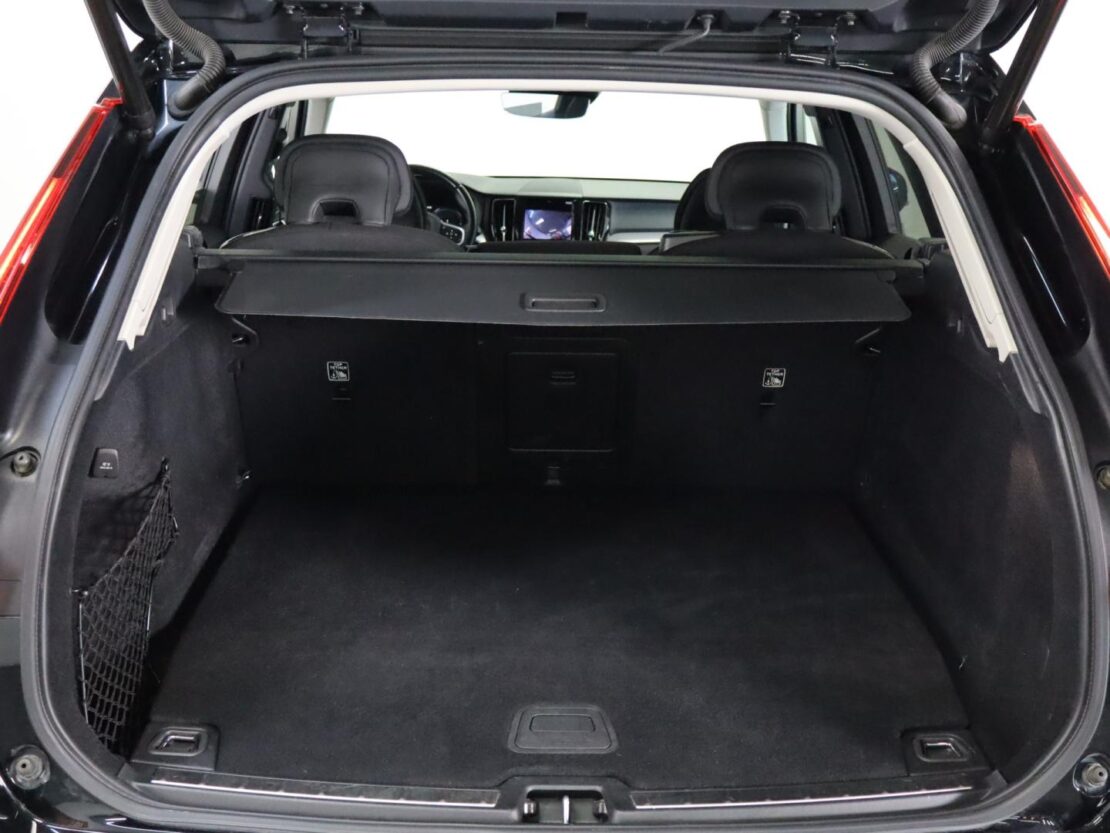 Volvo XC60 2.0 T6 PHEV Inscription AWD 24