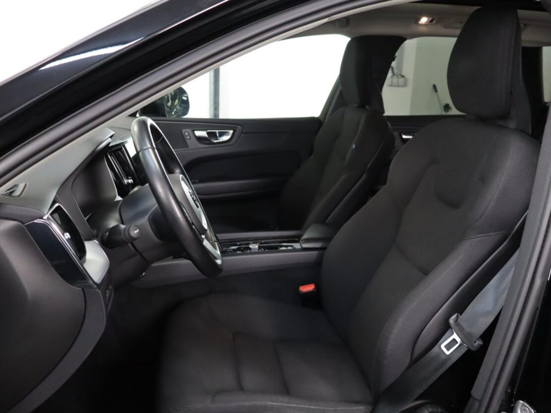 Volvo XC60 2.0 T6 PHEV Inscription AWD 9