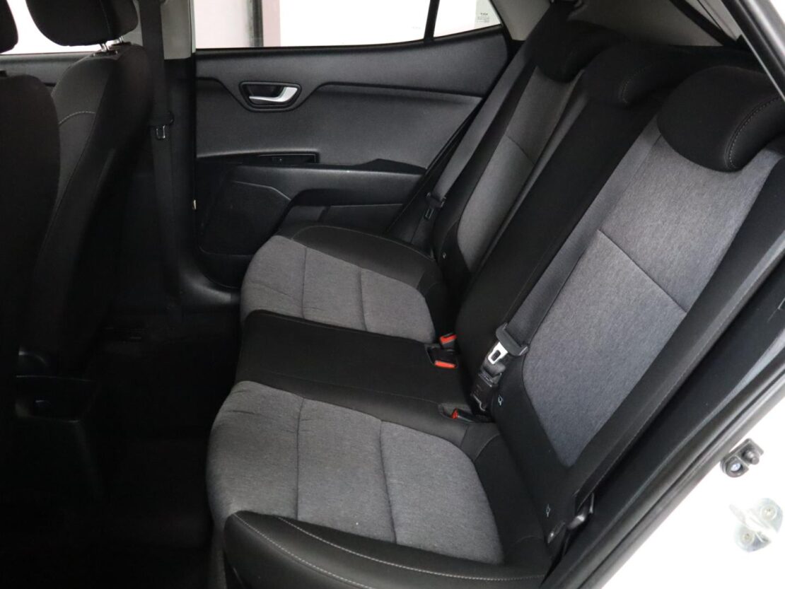Kia Stonic 1.0 T-GDi ISG WAVE 8