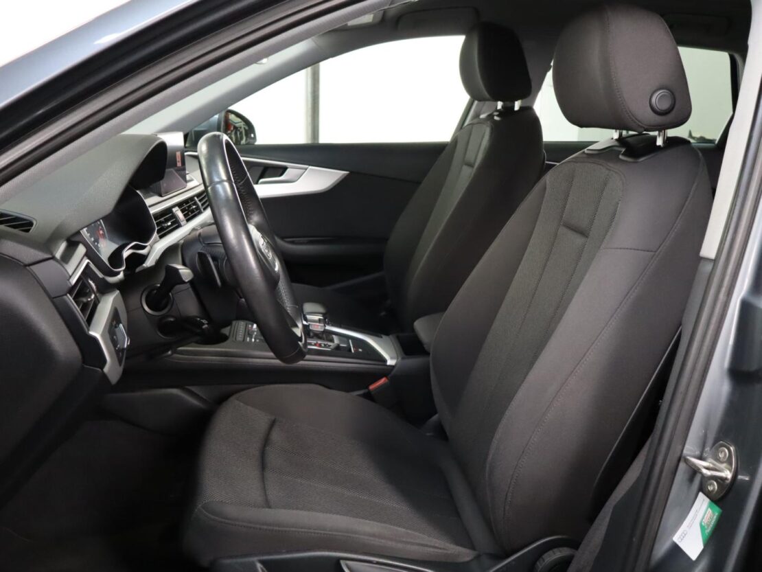 Audi A4 35 TDI S tronic Avant 7