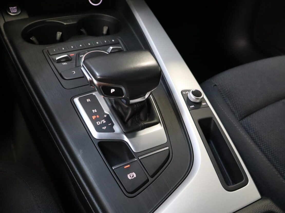 Audi A4 35 TDI S tronic Avant 17