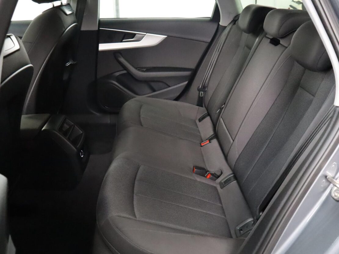 Audi A4 35 TDI S tronic Avant 8