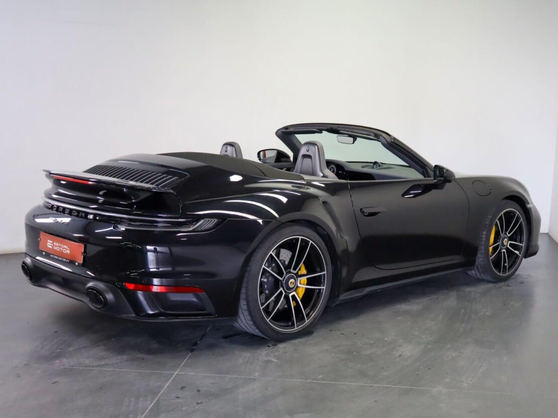 Porsche 911 Turbo S Cabriolet 6