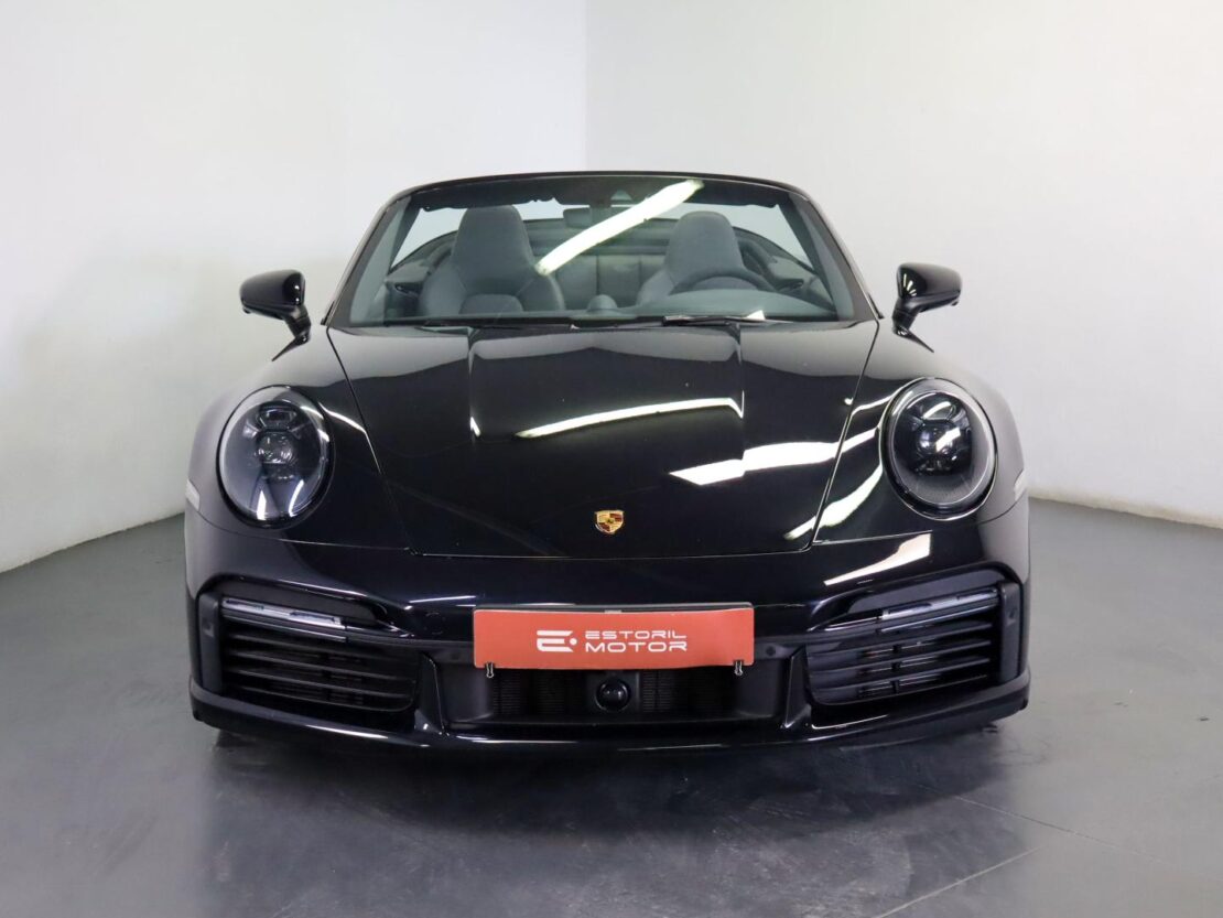 Porsche 911 Turbo S Cabriolet 3