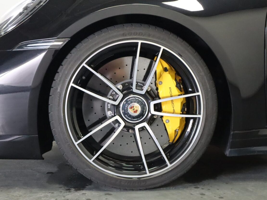 Porsche 911 Turbo S Cabriolet 9