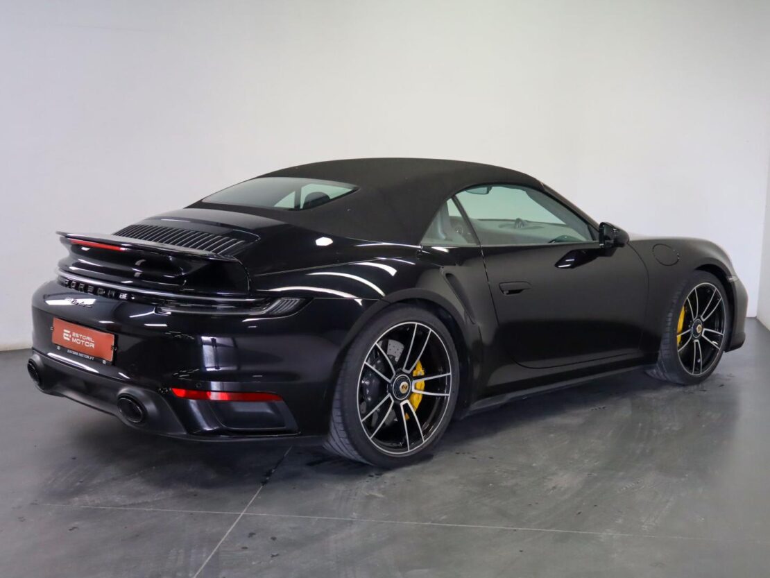 Porsche 911 Turbo S Cabriolet 5