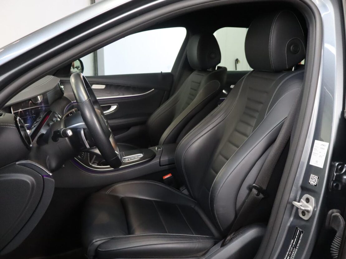 Mercedes Benz Classe E E 300 de Auto AMG LINE 8