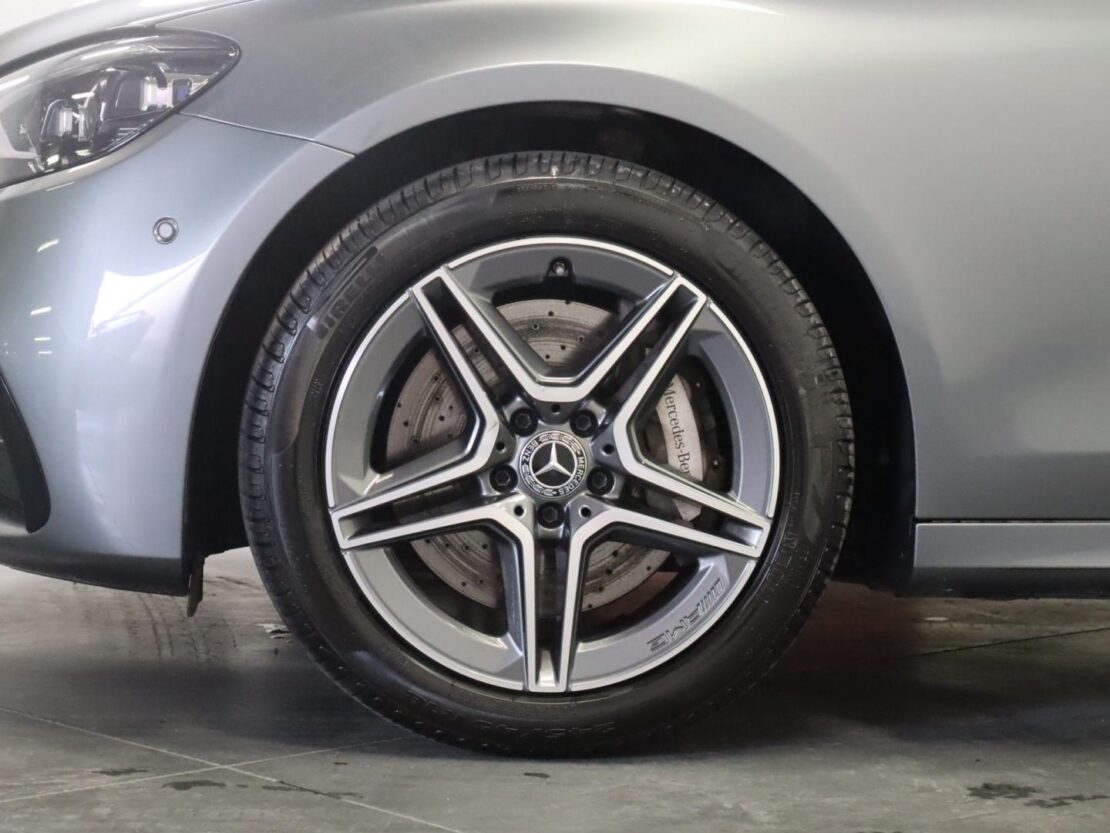 Mercedes Benz Classe E E 300 de Auto AMG LINE 5