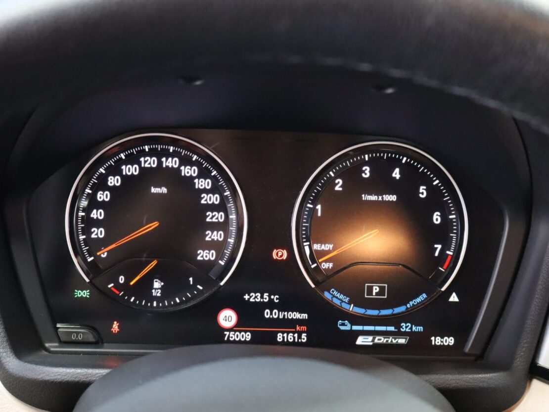 BMW X1 xDrive25e 12