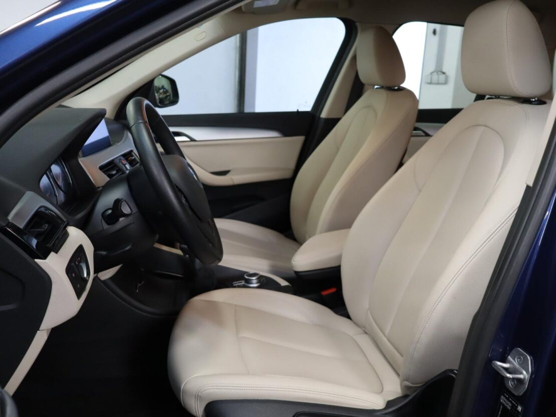 BMW X1 xDrive25e 8