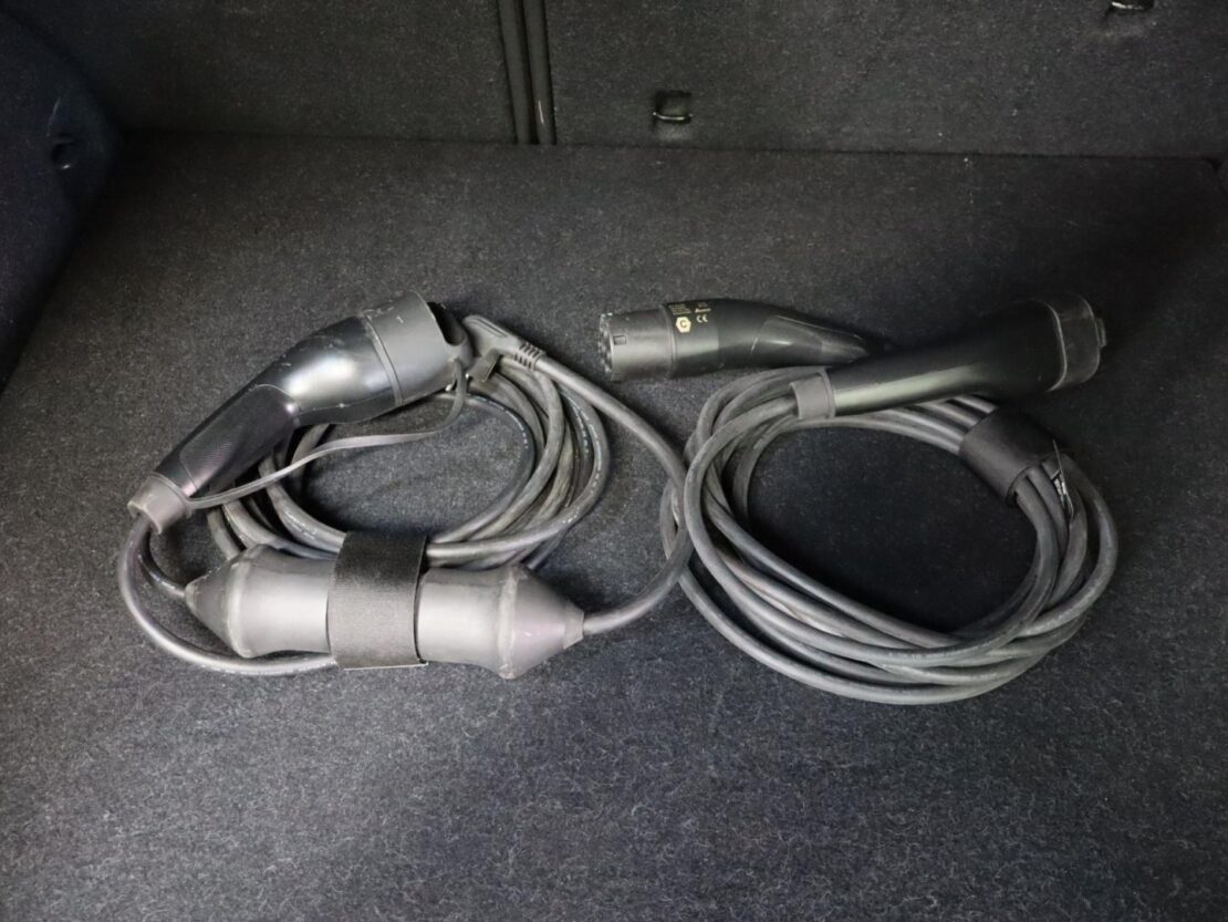 Volvo XC40 1.5 T4 Essential PG HYBRID 6