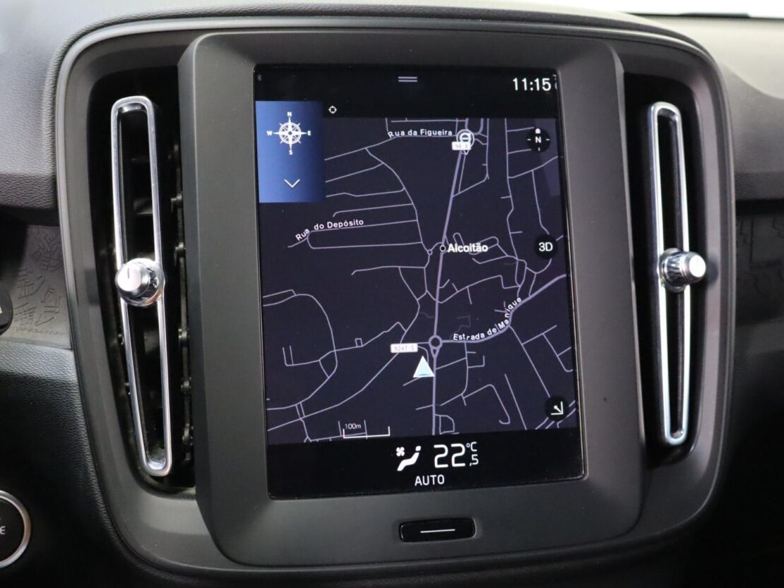 Volvo XC40 1.5 T4 Essential PG HYBRID 13